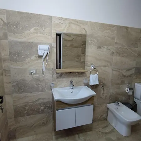 Guesthouse Гостевой дом Влёра