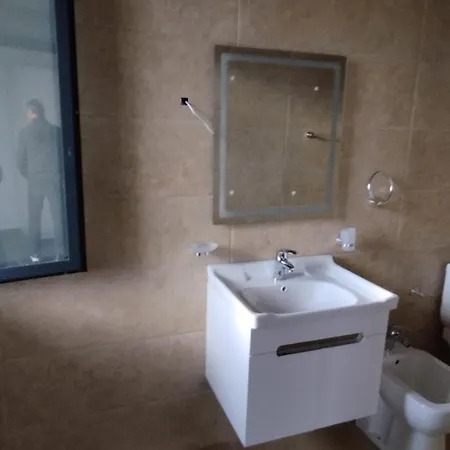 Guesthouse בית הארחה Vlorë
