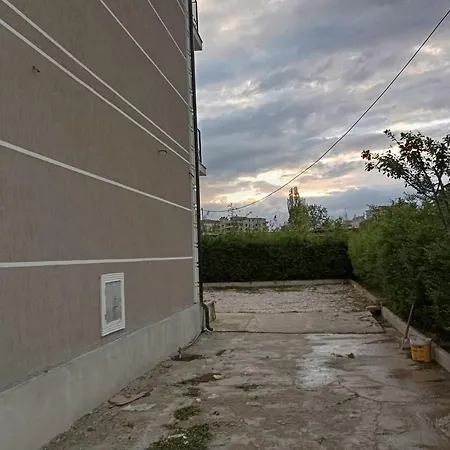 Guesthouse * Влёра
